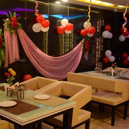 Hotel Paradise Inn Auraiya מראה חיצוני תמונה