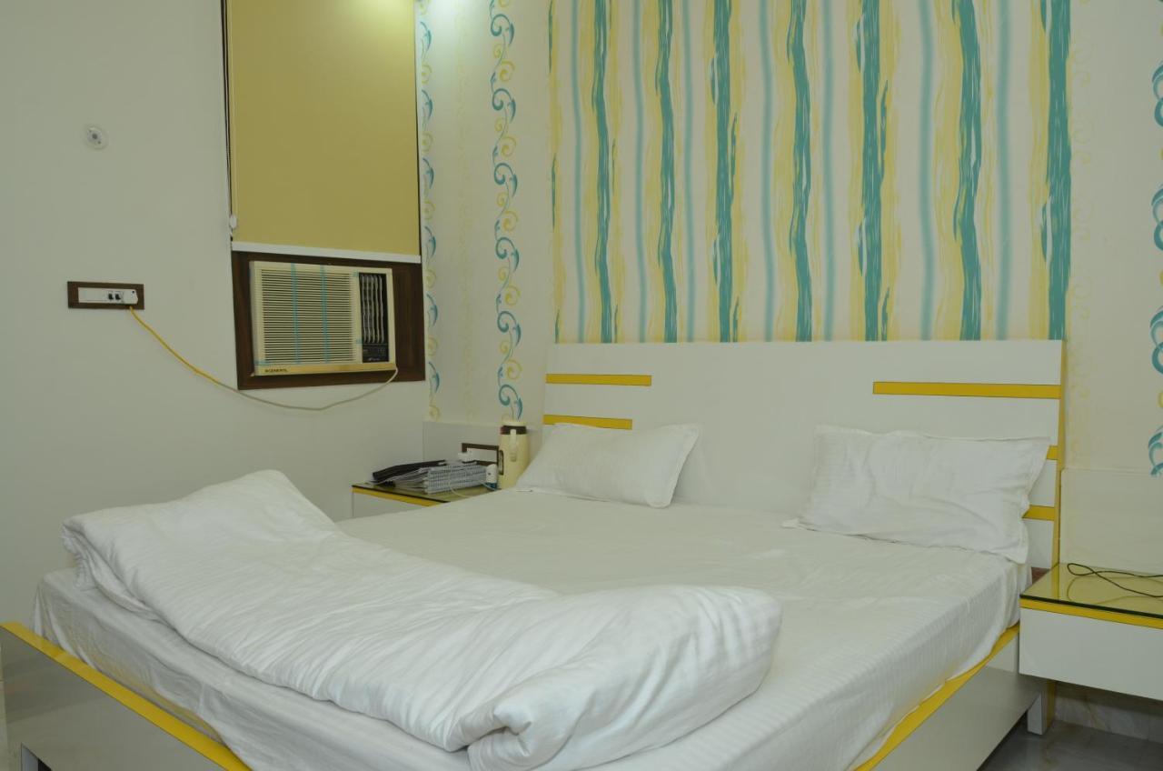 Hotel Paradise Inn Auraiya מראה חיצוני תמונה