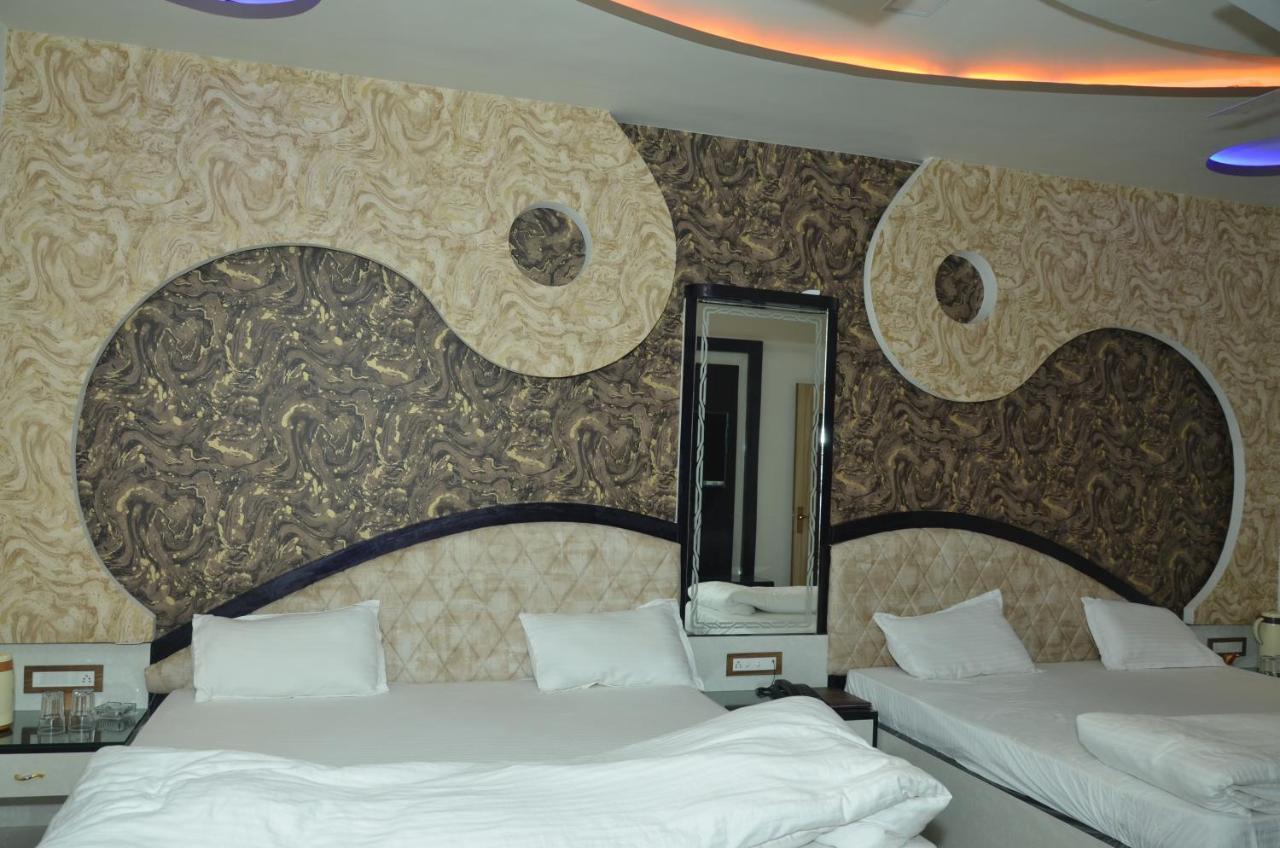 Hotel Paradise Inn Auraiya מראה חיצוני תמונה